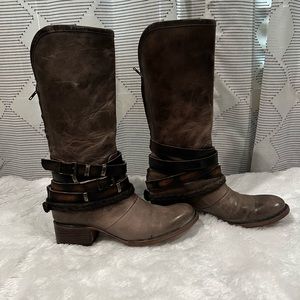 Freebird Drove boots in Stone Size 10 - Like New